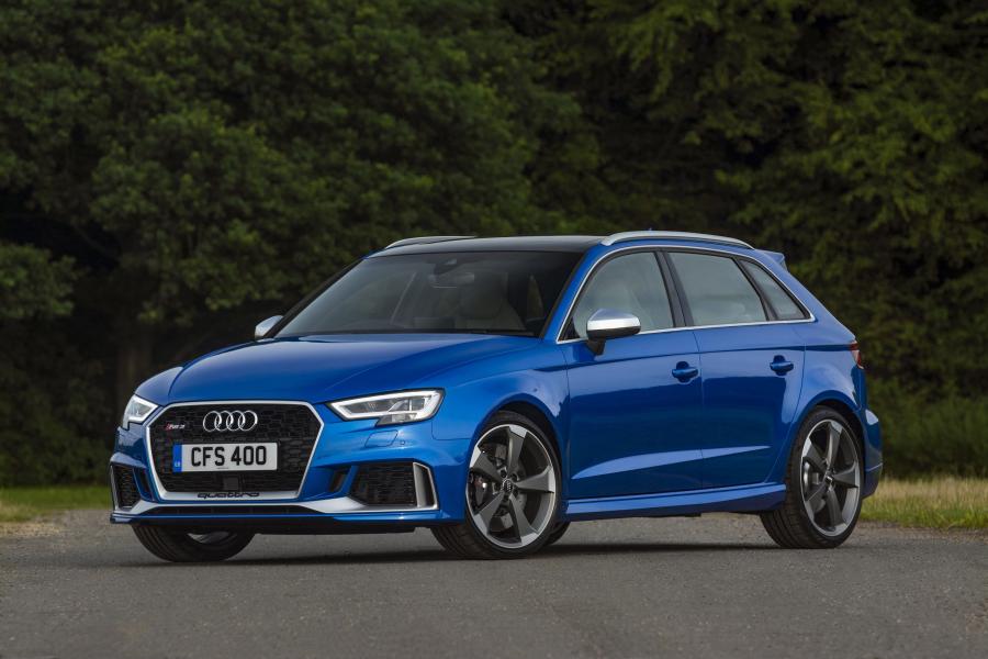  Audi RS3 Sportback (8V) 2017 года  (UK) (фото 1 из 14)